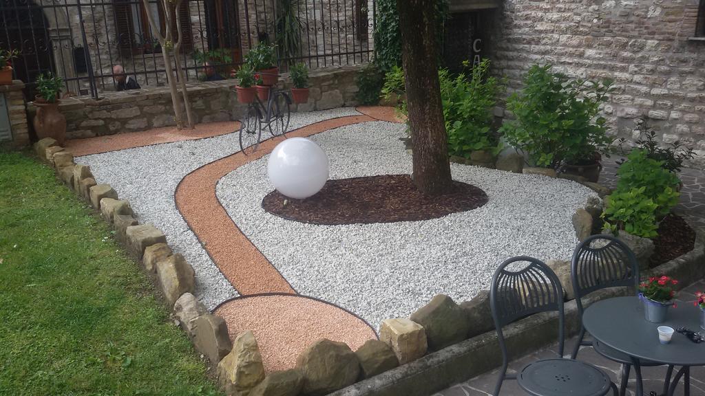 구비오 Residenza Di Via Piccardi B&B 외부 사진